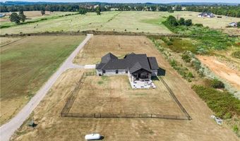 2215 Deepwood Dr, Alma, AR 71921