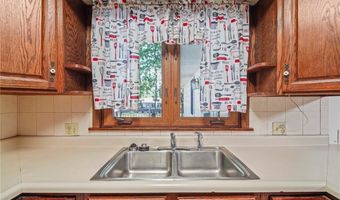 5635 Yorktown Ln, Austintown, OH 44515