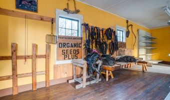 184 VT 5A, Burke, VT 05871