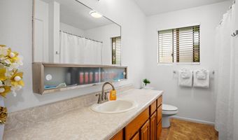 45-3321 KAMANI St, Honokaa, HI 96727
