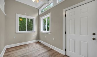 825 Dan St, Akron, OH 44310