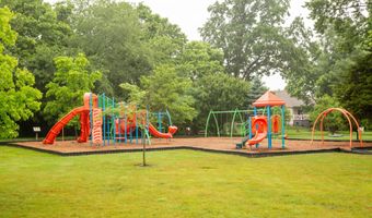 196 Park Ave, Bargersville, IN 46106