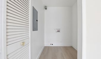 6200 W 77th St, Los Angeles, CA 90045