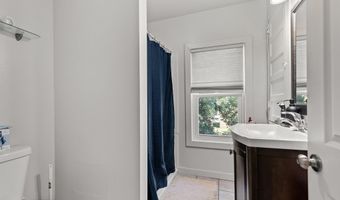 120 E PACIFIC St, Appleton, WI 54911