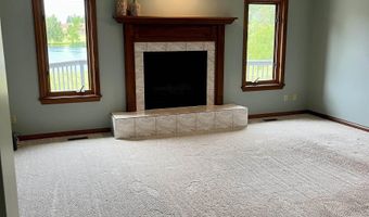 3563 Franklin Dr, Auburn, IN 46706