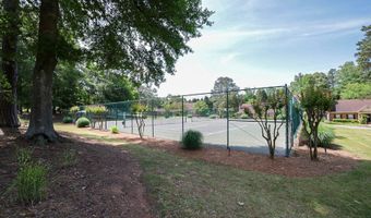 184 Hillsborough Dr, Athens, GA 30606