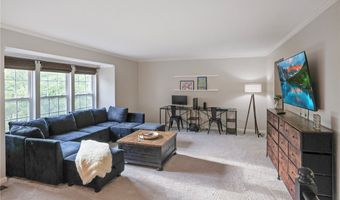 675 Village Green Blvd E, Adams Twp., PA 16046