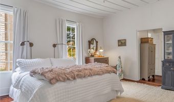 204 S Main St, Abbeville, SC 29620