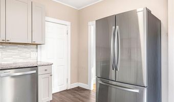 12 Lookout Ave, North Providence, RI 02911