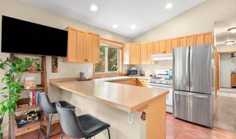 2412 W North St, Bellingham, WA 98225