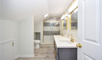 1706 SIMPSON St, Alexander City, AL 35010