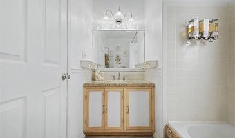 15596 Thomas Ave, Allen Park, MI 48101