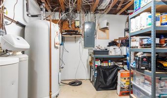 810 Latoka View Ct SW, Alexandria, MN 56308