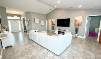 4015 TULLAMORE Ln, Auburndale, FL 33823