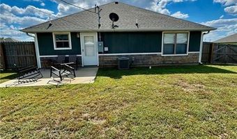 628 W 32nd Pl, Baxter Springs, KS 66713