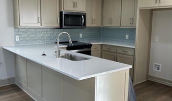 210 S 3rd St, Amory, MS 38821