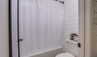 201 Todd Ct, Oceanside, CA 92054