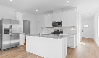 336 Amy St, Angleton, TX 77515