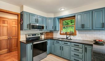 140 Point Ridge Rd, Berlin, VT 05641