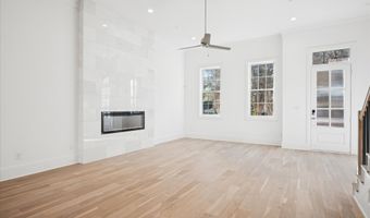 4066 Oak Cir, Addison, TX 75001