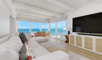 2633 Ocean St, Carlsbad, CA 92008