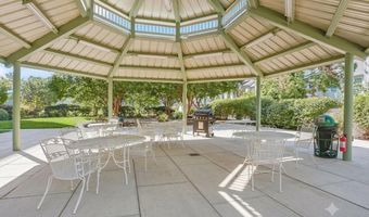 5300 HOLMES RUN Pkwy 1206, Alexandria, VA 22304