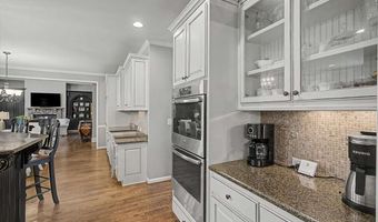 31 Rocky Brook Ct, Acworth, GA 30101