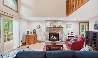 13 Teddyuscung Trl, Albrightsville, PA 18210