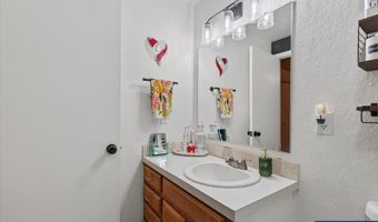 990 Hazel St, Aumsville, OR 97325