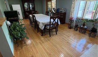 45 Pinewood Dr, North Providence, RI 02904