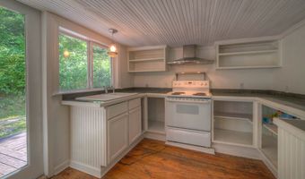 2980 Junaluska Rd, Andrews, NC 28901