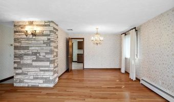 30 Dover Ave, East Providence, RI 02914