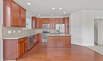 43247 LOUDOUN RESERVE Dr, Ashburn, VA 20148