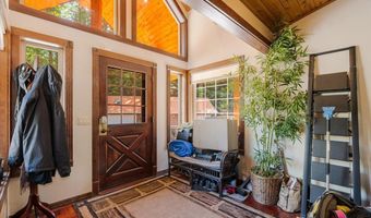 20525 E MOUNTAIN COUNTRY Ln, Brightwood, OR 97011