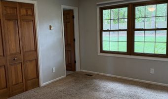 4710 Summer Dr, Anderson, IN 46012