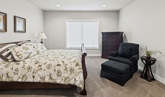 4715 Richland Woods Ct, Alton, IL 62002