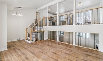 404 22nd Ave SW, Altoona, IA 50009