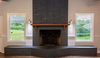 2623 Hatch Pkwy N, Baxley, GA 31515