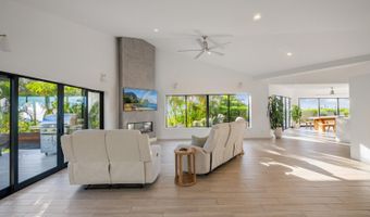 557 Kupulau Dr, Kihei, HI 96753