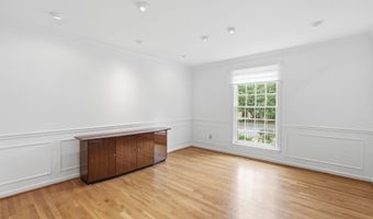 7556 PEPPERELL Dr, Bethesda, MD 20817
