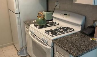 2325 42ND St NW 201, Washington, DC 20007