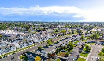 2915 Chasewood Dr, Ammon, ID 83406