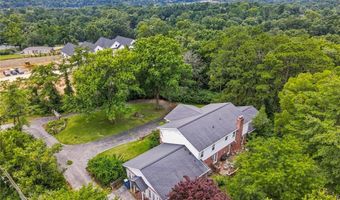 3 Topwood Dr, Ballwin, MO 63011
