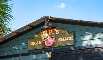 1 Tiller Island Dr, Beaufort, SC 29907