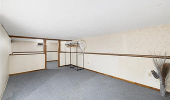 82 Sherry Ave, Bristol, RI 02809
