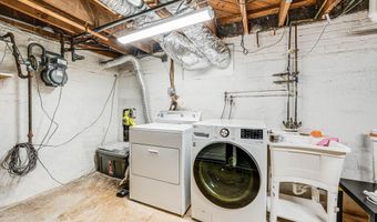 7306 WAYNE Dr, Annandale, VA 22003