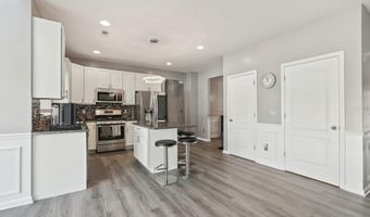 4 Bridle Path, Bayville, NJ 08721