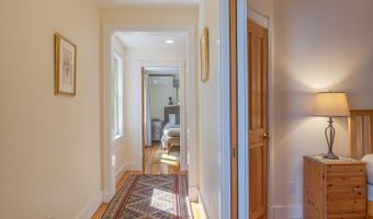 7 Greenway Ct, Bar Harbor, ME 04609