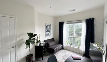 4870 EISENHOWER Ave 407, Alexandria, VA 22304