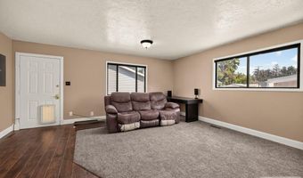 359 S Shilling Ave, Blackfoot, ID 83201